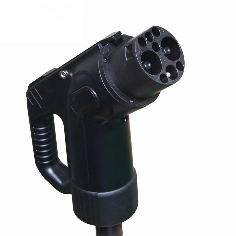 China 150A 250A GBT Connector Fast DC EV Charger Gun For Electric Vehicle Charging Station